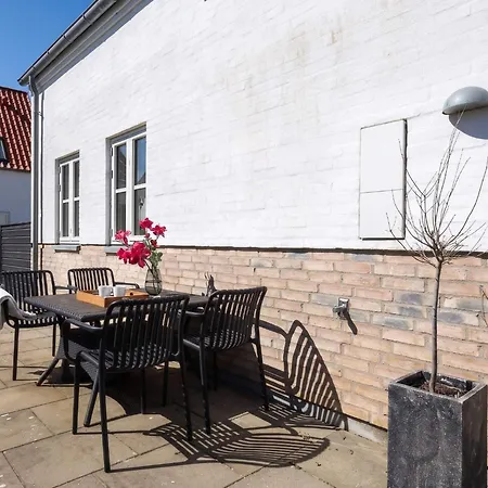 4 Star In Lokken